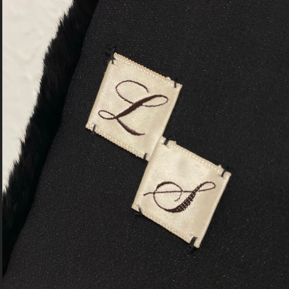 Vintage I.R. Fox Black Rabbit Fur, Capelet coat, 1930's, Excellent Condition - Picture 4 of 5